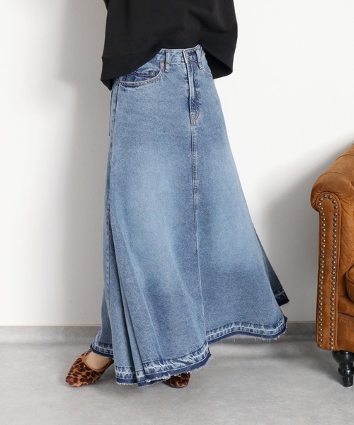 cepo（セポ）の「【歩くたび美しく揺れる】サイドタックフレアデニムスカート（デニムスカート・レディース・ブルー系3/ブルー系2・S/M/L）」の8枚目の写真