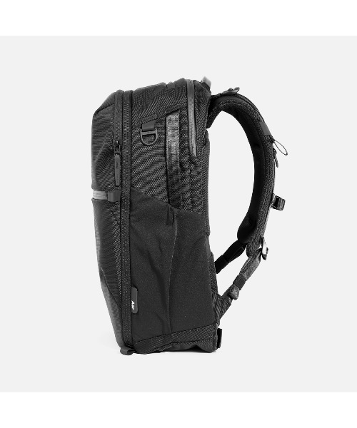 Aer（エアー）の「AER　Travel Pack 4 35L　/　AER-21071（バックパック/リュック・メンズ・ブラック・FREE）」の9枚目の写真