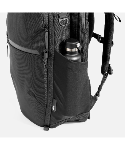Aer（エアー）の「AER　Travel Pack 4 35L　/　AER-21071（バックパック/リュック・メンズ・ブラック・FREE）」の18枚目の写真