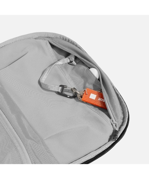 Aer（エアー）の「AER　Travel Pack 4 35L　/　AER-21071（バックパック/リュック・メンズ・ブラック・FREE）」の19枚目の写真