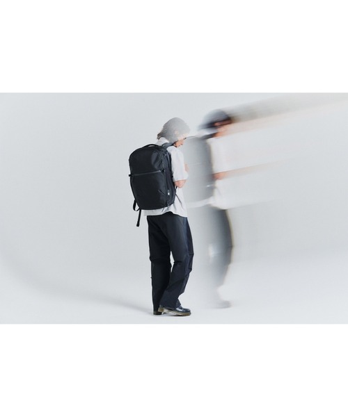 Aer（エアー）の「AER　Travel Pack 4 35L　/　AER-21071（バックパック/リュック・メンズ・ブラック・FREE）」の4枚目の写真