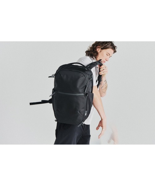 Aer（エアー）の「AER　Travel Pack 4 35L　/　AER-21071（バックパック/リュック・メンズ・ブラック・FREE）」の5枚目の写真