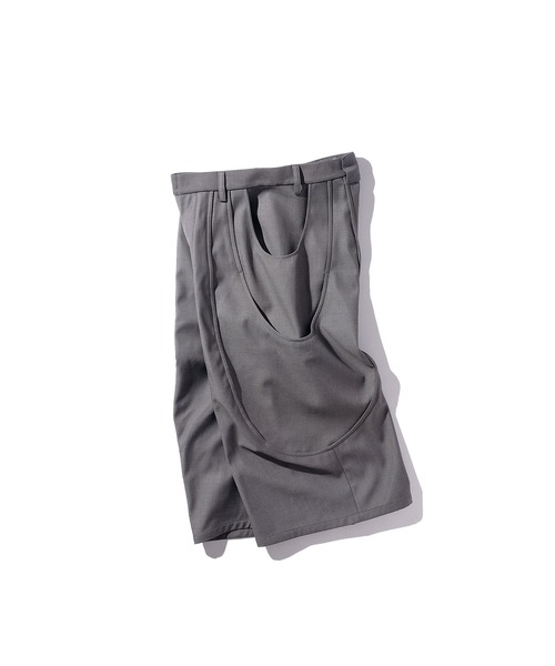 GOAT ESSENCE（ゴートエッセンス）の「TUCK CURVE WIDE SHORTS（スラックス・メンズ・ベージュ/ブラック/グレー・1/2）」の8枚目の写真