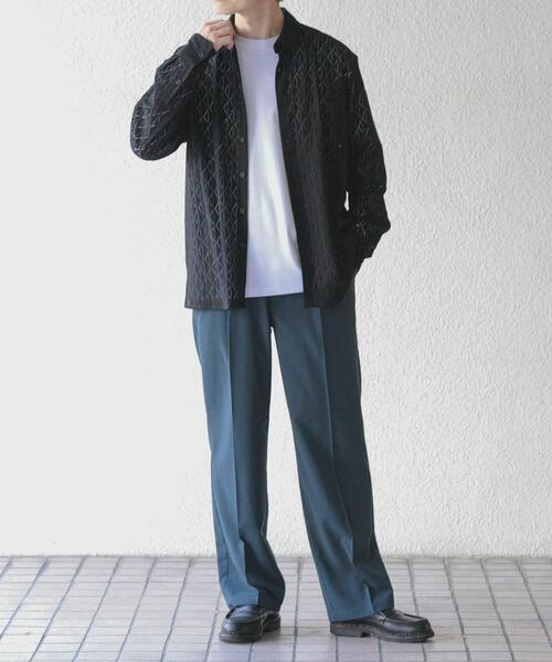 ITEMS URBANRESEARCH（アイテムズ アーバンリサーチ）の「ジオメレースレギュラーカラーシャツ（シャツ/ブラウス・メンズ・ブラック/ホワイト/オリーブ・LARGE/MEDIUM）」の4枚目の写真