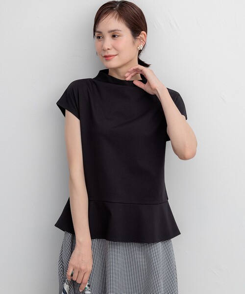 組曲(クミキョク)の「【WEB限定】プレーティング天竺 ペプラムカットソー(Tシャツ/カットソー・レディース・ホワイト系/ライトグレー系/ブラック系・2/3)」の2枚目の写真