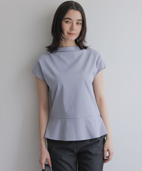 組曲(クミキョク)の「【WEB限定】プレーティング天竺 ペプラムカットソー(Tシャツ/カットソー・レディース・ホワイト系/ライトグレー系/ブラック系・2/3)」の22枚目の写真