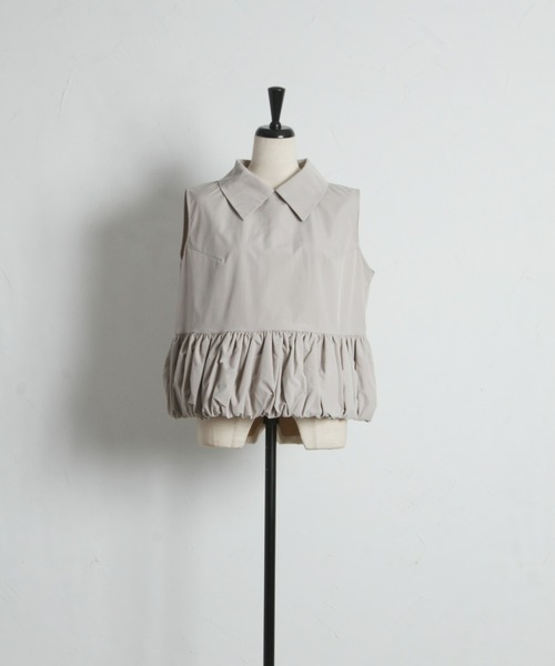 ARVELLIA(アルベリア)の「GATHERED HEM SLEEVELESS TOP(シャツ/ブラウス・レディース・グレイッシュベージュ/ブラック・M)」の14枚目の写真