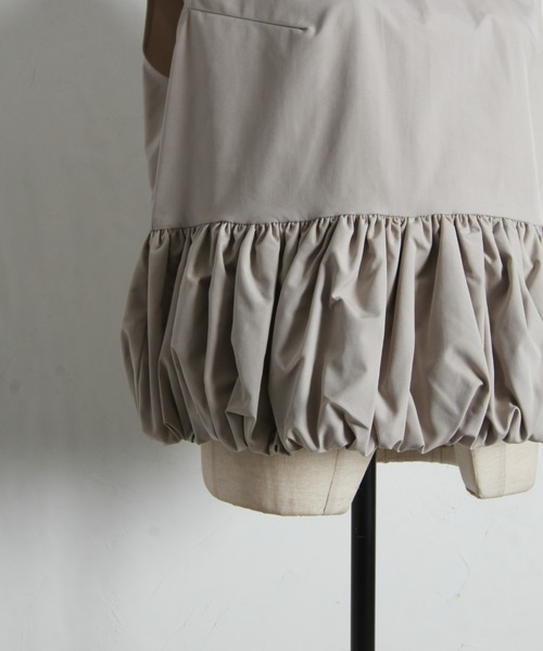 ARVELLIA(アルベリア)の「GATHERED HEM SLEEVELESS TOP(シャツ/ブラウス・レディース・グレイッシュベージュ/ブラック・M)」の20枚目の写真