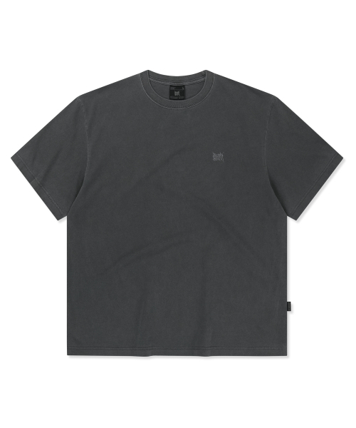 BROWNBREATH（ブラウンブレス）の「TAG PIGMENT TEE - CHARCOAL（Tシャツ/カットソー・レディース・その他・SMALL/MEDIUM/LARGE/X-LARGE/2XL）」の2枚目の写真