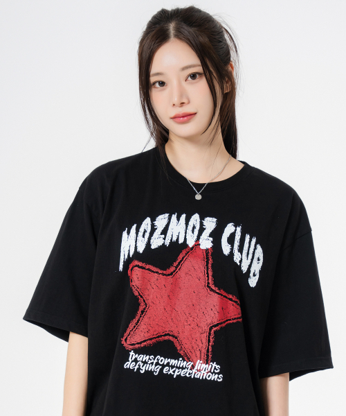 MOZMOZ(モズモズ)の「クレヨンスター オーバーサイズ 半袖Tシャツ ブラック(Tシャツ/カットソー・レディース・その他・1/2/3)」の1枚目の写真