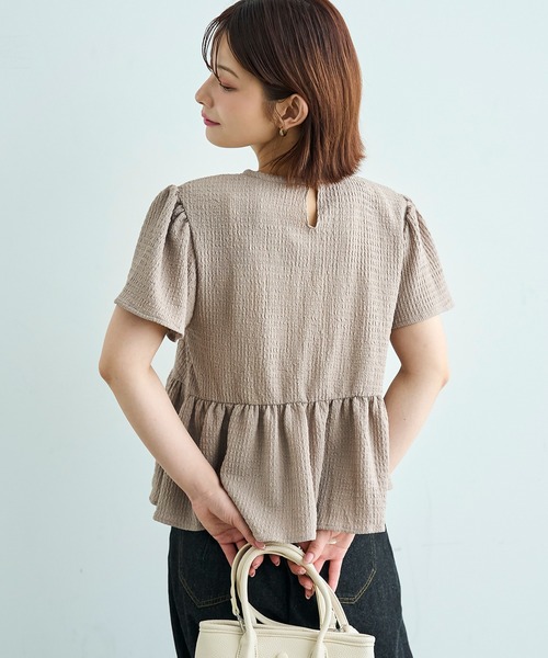 mil(ミル)の「【待望の再入荷♪】 カット楊柳 シャーリングペプラムブラウス 【587175】(シャツ/ブラウス・レディース・モカ/ブラック/オフホワイト/ピンク・ONE SIZE)」の13枚目の写真