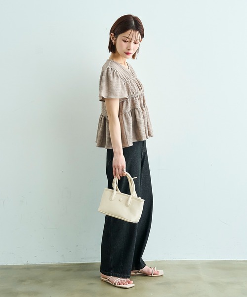 mil(ミル)の「【待望の再入荷♪】 カット楊柳 シャーリングペプラムブラウス 【587175】(シャツ/ブラウス・レディース・モカ/ブラック/オフホワイト/ピンク・ONE SIZE)」の12枚目の写真