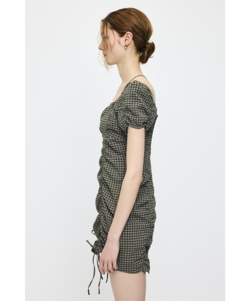 MOUSSY(マウジー)の「MULTIWAY GATHER ミニドレス(ワンピース・レディース・グリーン系その他2/オフホワイト/ブラック・1/2)」の12枚目の写真