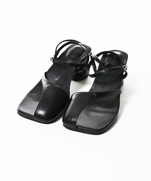 Narcissus(ナルシス)の「【Narcissus】アンバランスオープンサンダル(サンダル・レディース・ブラック・23/24/25)」の15枚目の写真