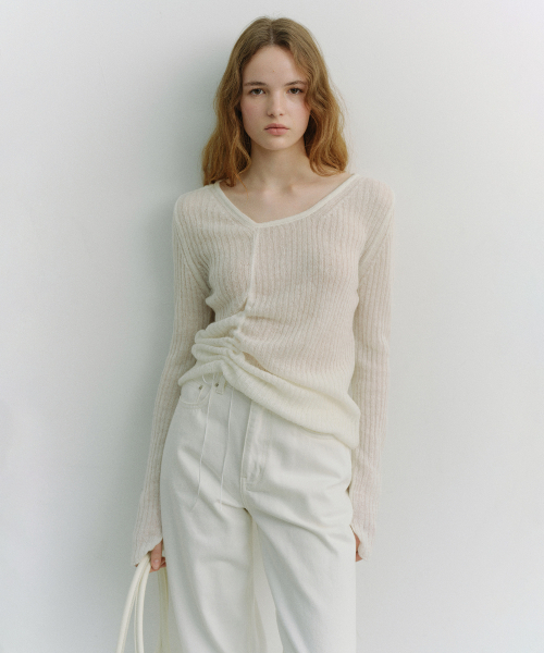 DUNST(ダンスト)の「2-WAY SHIRRING KNIT TOP_UDSW6A204_IVORY(ニット/セーター・レディース・アイボリー・SMALL/MEDIUM/LARGE)」の1枚目の写真