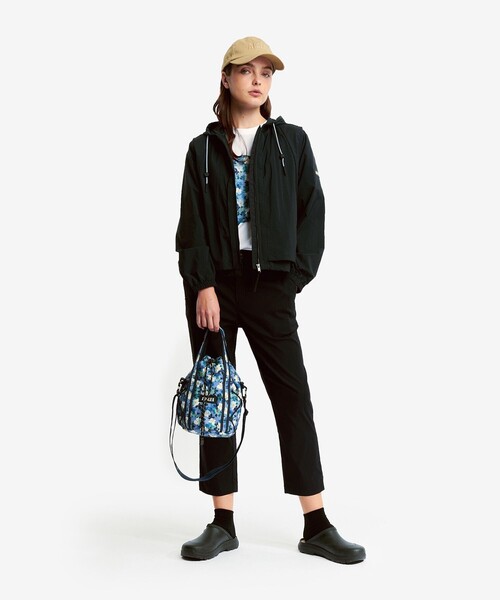 AIGLE(エーグル)の「【LIBERTY】 撥水 巾着 ミニショルダーバッグ 3L(ショルダーバッグ・レディース・ブルー/ピンク/モスグリーン・FREE)」の11枚目の写真