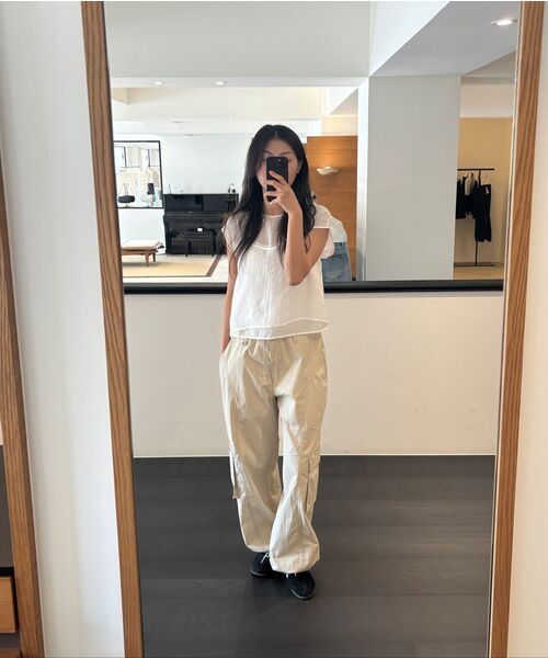URAGO(ユラーゴ)の「Wrinkle layered blouse set(シャツ/ブラウス・レディース・チャコールグレー/ブラック/アイボリー・SMALL/MEDIUM)」の9枚目の写真