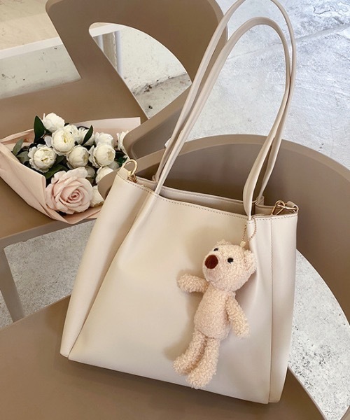 Teem Store(チームストア)の「【大容量/A4対応】2WAYダブルハンドルトートバッグ 通勤 通学(トートバッグ・レディース・ブラック/アイボリー・F)」の4枚目の写真
