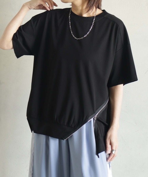 BITTOKO（ビットコ）の「冷感ファスナーデザインT（Tシャツ/カットソー・レディース・ブラック/ホワイト/ブルー・FREE）」の2枚目の写真