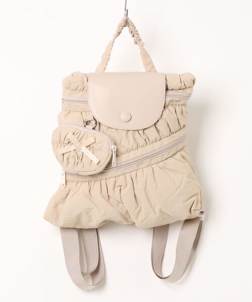 TONE SELECT GOODS(トーンセレクトグッズ)の「Liaa/ミニポーチ付き くしゅくしゅ リュック A18791(バックパック/リュック・レディース・ベージュ/グレー/ブラック・FREE)」の13枚目の写真