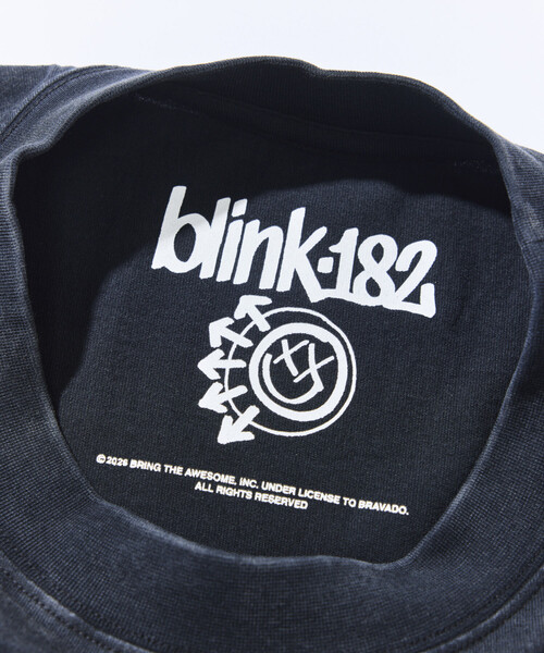 FREAK'S STORE(フリークスストア)の「【EXCLUSIVE】BLINK182 print Tee / ブリンク182 プリント クルーネック Tシャツ(Tシャツ/カットソー・メンズ・ブラック・MEDIUM/LARGE/X-LARGE)」の2枚目の写真