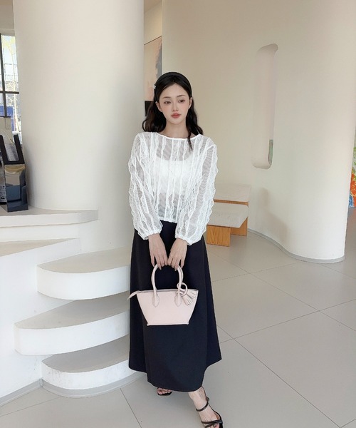 Jasmine Grandiflorum(ジャスミングランディフローラム)の「【Jasmine】ラッフルフリルグロップド丈トップス(その他トップス・レディース・ホワイト/ブラック・FREE)」の4枚目の写真