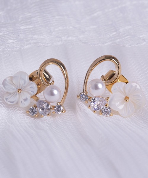 tone（トーン）の「【Peony/ピオニー】デコハートデザインピアス（ピアス（両耳用）・レディース・ゴールド/シルバー/ピンクゴールド・FREE）」の11枚目の写真