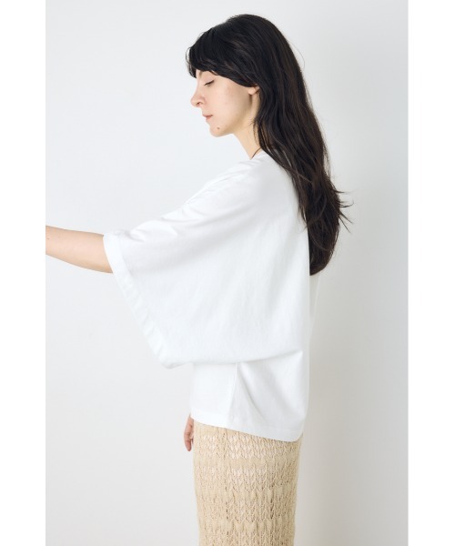 AZUL by moussy(アズールバイマウジー)の「アーバンコットンドルマンTシャツ(Tシャツ/カットソー・レディース・オフホワイト/ブラック/レッド/ライトカーキ/ダークベージュ・SMALL/MEDIUM)」の8枚目の写真