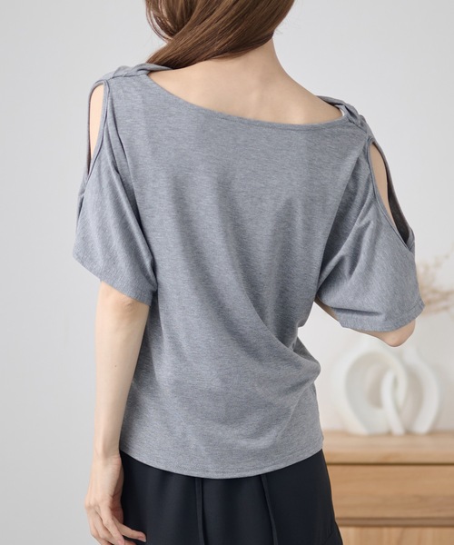DAYRA(デイラ)の「ドレープ オープンショルダー ドルマン 半袖 カットソー(Tシャツ/カットソー・レディース・ホワイト/ブラック/グレー・FREE)」の15枚目の写真