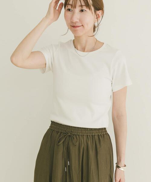 ITEMS URBANRESEARCH（アイテムズ アーバンリサーチ）の「コンパクトTシャツ（Tシャツ/カットソー・レディース・ライトピンク/チャコールグレー/ベージュ/ホワイト・FREE）」の6枚目の写真