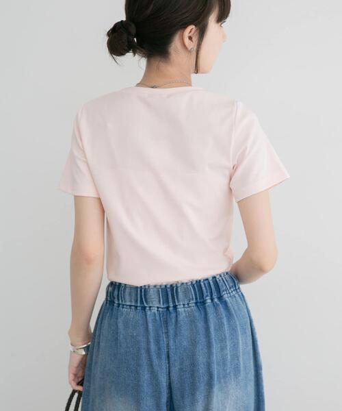 ITEMS URBANRESEARCH（アイテムズ アーバンリサーチ）の「コンパクトTシャツ（Tシャツ/カットソー・レディース・ライトピンク/チャコールグレー/ベージュ/ホワイト・FREE）」の10枚目の写真