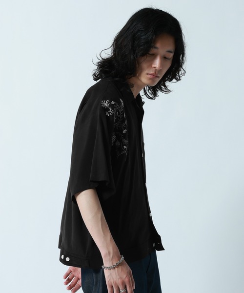 RAGEBLUE（レイジブルー）の「Flower Stitch Open Collar Shirts/フラワー刺繍オープンカラーシャツ（シャツ/ブラウス・メンズ・ライトブルー/ブラック/ホワイト・MEDIUM/LARGE）」の17枚目の写真