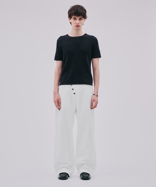 Regen Glanz(レーゲングランツ)の「asymmetric button straight denim pants / アシンメトリーボタンストレートデニムパンツ(デニムパンツ・メンズ・ブラック/ライトホワイト・LARGE/SMALL/MEDIUM)」の4枚目の写真