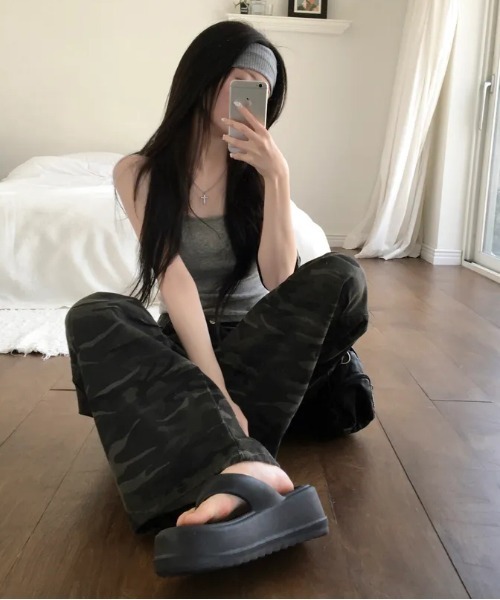 gossip!ロサンゼルス(ゴシップロサンゼルス)の「【Y2Kガーリー】 迷彩柄デニムパンツ(デニムパンツ・レディース・カモフラージュ・S/M)」の15枚目の写真