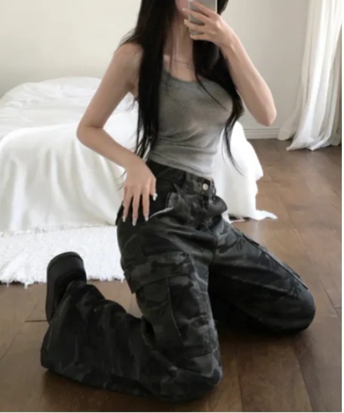gossip!ロサンゼルス(ゴシップロサンゼルス)の「【Y2Kガーリー】 迷彩柄デニムパンツ(デニムパンツ・レディース・カモフラージュ・S/M)」の9枚目の写真