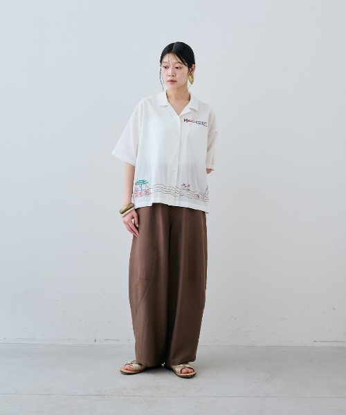 MEDE19F（メデジュウキュウ）の「ＭＥＤＥ１９Ｆ　〈ＭＡＤＥ　ＩＮ　ＩＮＤＩＡ　ＣＯＬＬＥＣＴＩＯＮ〉バカンス刺繍開衿シャツ〈オフホワイト〉（シャツ/ブラウス・レディース・ホワイト系その他・2）」の5枚目の写真