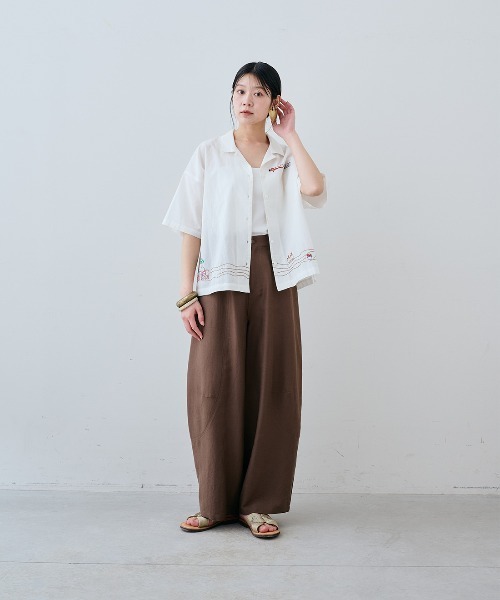 MEDE19F（メデジュウキュウ）の「ＭＥＤＥ１９Ｆ　〈ＭＡＤＥ　ＩＮ　ＩＮＤＩＡ　ＣＯＬＬＥＣＴＩＯＮ〉バカンス刺繍開衿シャツ〈オフホワイト〉（シャツ/ブラウス・レディース・ホワイト系その他・2）」の8枚目の写真