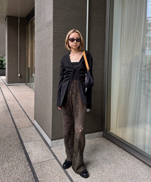 Ameri(アメリ)の「MEDI TEXTURE MIX LACE SEMI FLARE PANTS(その他パンツ・レディース・ブラック/アイボリー/カーキ・SMALL/MEDIUM)」の22枚目の写真