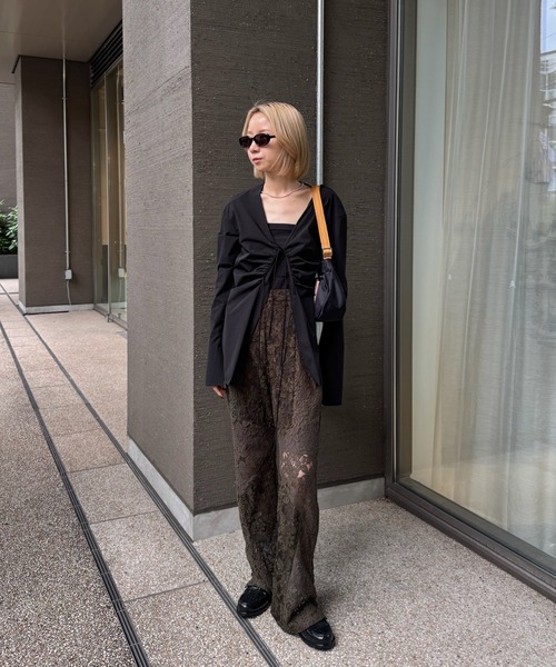 Ameri(アメリ)の「MEDI TEXTURE MIX LACE SEMI FLARE PANTS(その他パンツ・レディース・ブラック/アイボリー/カーキ・SMALL/MEDIUM)」の21枚目の写真