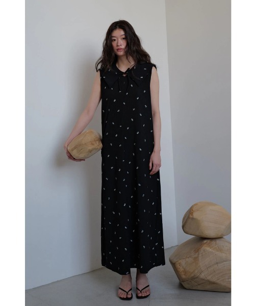 TRUNC(トランクエイティーエイト)の「Smooth Rib Embroidery Dress / スムースリブエンブロイダリードレス(ワンピース・レディース・ブラック/アイボリー・FREE)」の1枚目の写真
