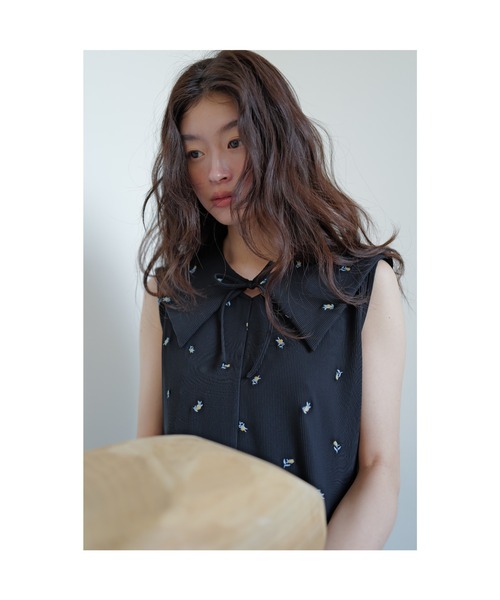 TRUNC(トランクエイティーエイト)の「Smooth Rib Embroidery Dress / スムースリブエンブロイダリードレス(ワンピース・レディース・ブラック/アイボリー・FREE)」の3枚目の写真