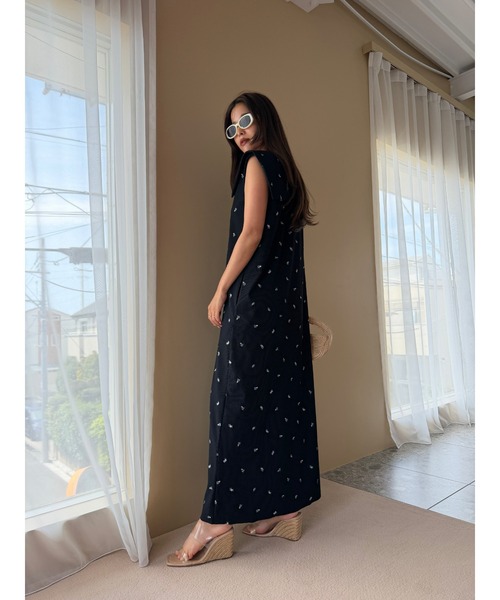 TRUNC(トランクエイティーエイト)の「Smooth Rib Embroidery Dress / スムースリブエンブロイダリードレス(ワンピース・レディース・ブラック/アイボリー・FREE)」の7枚目の写真