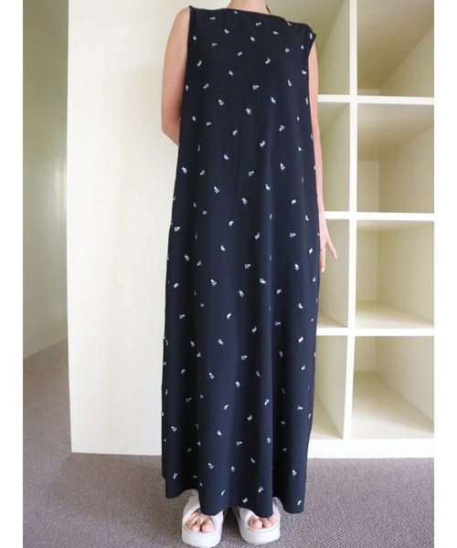 TRUNC(トランクエイティーエイト)の「Smooth Rib Embroidery Dress / スムースリブエンブロイダリードレス(ワンピース・レディース・ブラック/アイボリー・FREE)」の16枚目の写真
