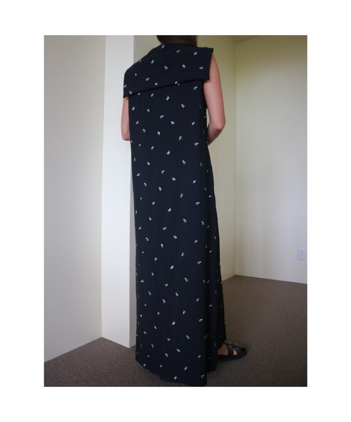 TRUNC(トランクエイティーエイト)の「Smooth Rib Embroidery Dress / スムースリブエンブロイダリードレス(ワンピース・レディース・ブラック/アイボリー・FREE)」の22枚目の写真