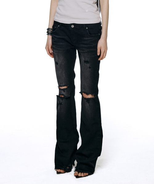 ROCKCAKE(ロックケーキ)の「Layne Low Rise Bootcut Jeans - Black(デニムパンツ・レディース・その他・SMALL/MEDIUM)」の2枚目の写真