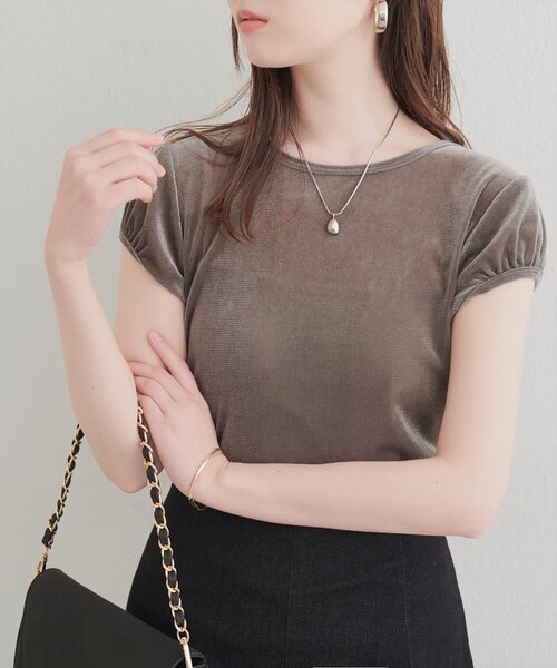 natural couture(ナチュラルクチュール)の「パフキャップスリーブT(Tシャツ/カットソー・レディース・ブラック/グレー/オフホワイト/ブラウン・FREE)」の15枚目の写真