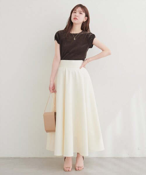 natural couture(ナチュラルクチュール)の「パフキャップスリーブT(Tシャツ/カットソー・レディース・ブラック/グレー/オフホワイト/ブラウン・FREE)」の22枚目の写真