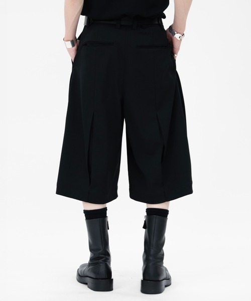 LAPIIS(ラピス)の「MISTO GABARDINE 4TUCK WIDE SHORT TROUSERS(スラックス・メンズ・ダークブラウン/ブラック・M/L)」の12枚目の写真
