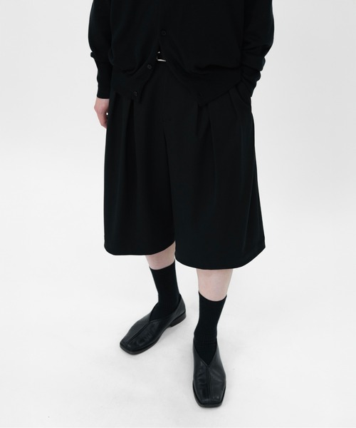 LAPIIS(ラピス)の「MISTO GABARDINE 4TUCK WIDE SHORT TROUSERS(スラックス・メンズ・ダークブラウン/ブラック・M/L)」の14枚目の写真