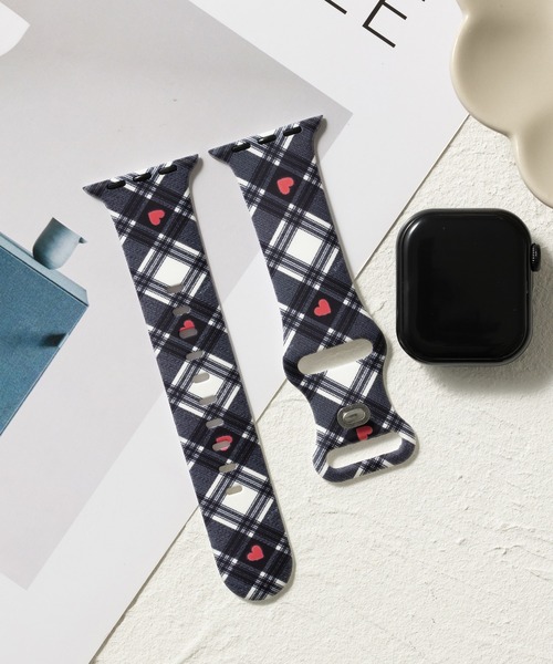 emonique(エモニーク)の「シリコン製 リボン柄 ハート柄 アップルウォッチバンド Apple Watch バンド【38mm/40mm/41mm 対応】(デジタル腕時計・レディース・ピンク/ローズ/C/ブルー/B/ブラック/D/A・38)」の7枚目の写真